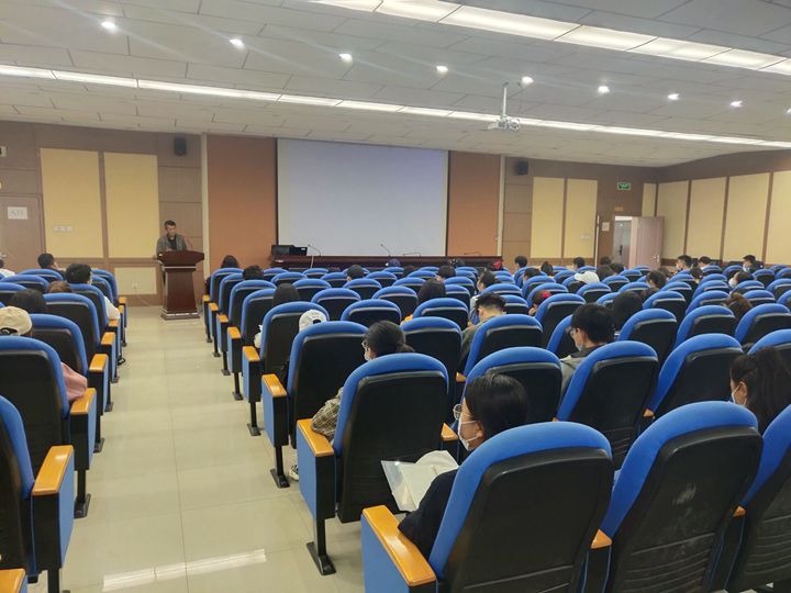 935f0c8d703448f1b837cdafb651d5ae.jpg 于继明教授1_副本.jpg